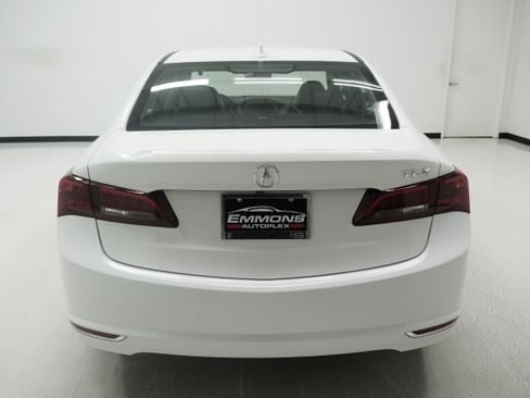 Used 2017 Acura TLX V6 w/ Technology Package FWD image 5