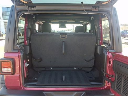 Used 2024 Jeep Wrangler Willys image 27