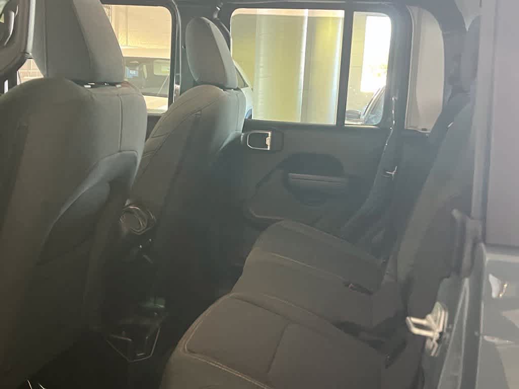 Used 2024 Jeep Gladiator Sport AWD/4WD image 12