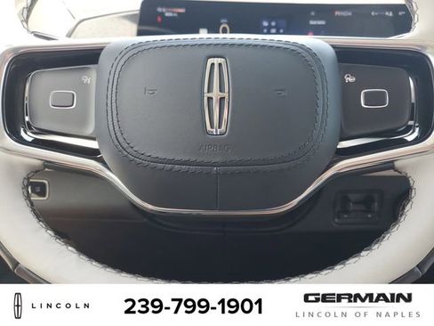 New 2026 Lincoln Navigator Reserve AWD/4WD image 23