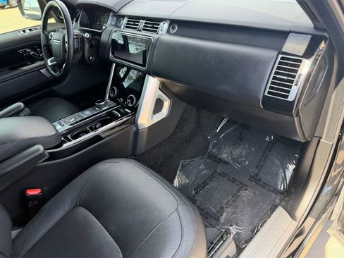Used 2020 Land Rover Range Rover HSE image 9