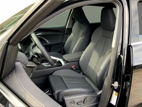 New 2025 Audi Q5 Premium Plus image 8