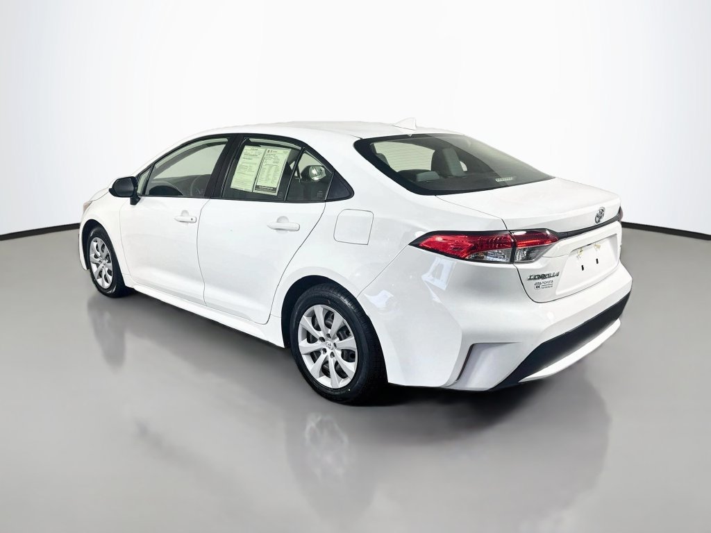 Used 2022 Toyota Corolla LE FWD image 6