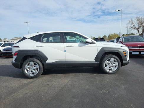 New 2026 Hyundai Kona SE AWD/4WD image 6