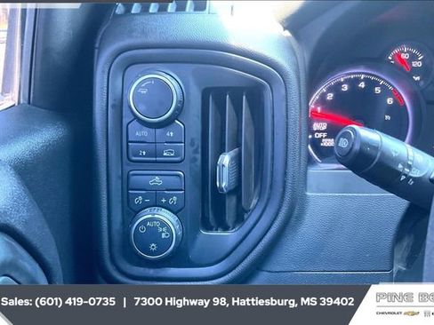 Used 2023 Chevrolet Silverado 1500 Custom image 23