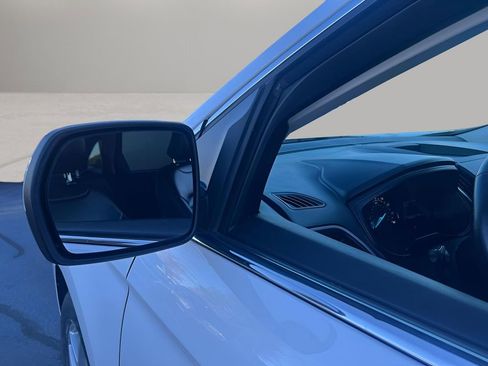 Used 2023 Ford Edge SEL image 31