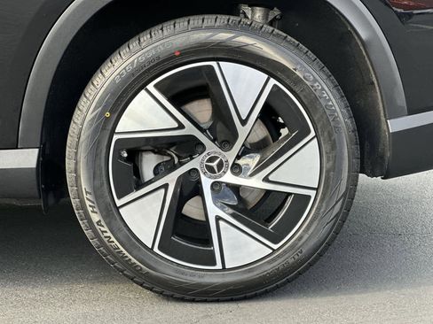 Used 2024 Mercedes-Benz GLC 300 image 8