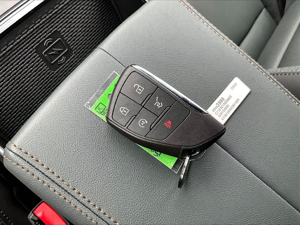 New 2027 GMC Terrain AT4 w/ Convenience Package III AWD/4WD image 37
