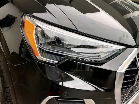 Used 2020 Audi Q3 2.0T Premium w/ Convenience Package image 27