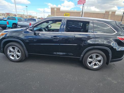 Used 2015 Toyota Highlander Limited w/ Driver Technology Package AWD/4WD image 6