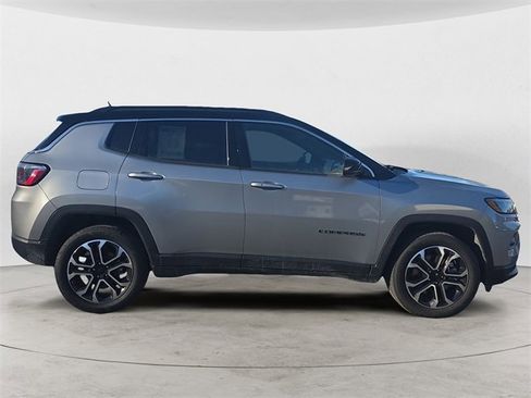Used 2024 Jeep Compass Limited image 6