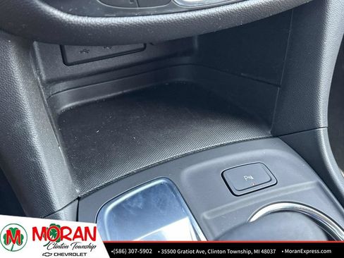 Certified 2024 Chevrolet Equinox LT FWD image 25