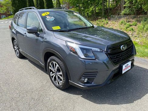 Used 2024 Subaru Forester Limited AWD/4WD image 3