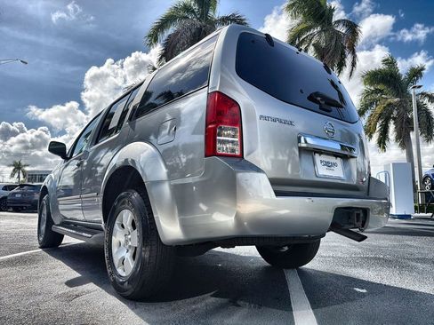 Used 2010 Nissan Pathfinder S AWD/4WD image 19
