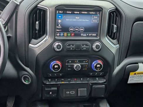 Used 2022 GMC Sierra 2500 Denali AWD/4WD image 12