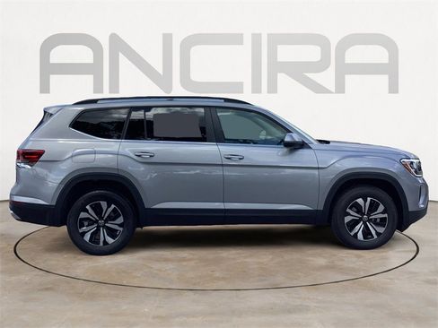 New 2026 Volkswagen Atlas SE image 9