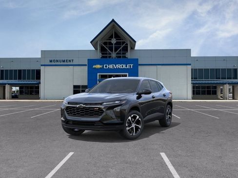 New 2026 Chevrolet Trax RS w/ Sunroof Package FWD image 8