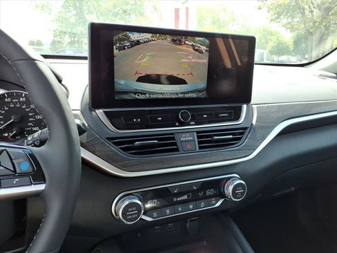 New 2025 Nissan Altima 2.5 SV w/ SV Premium Package image 9