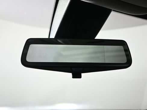 Used 2019 Chevrolet Traverse Premier w/ LPO, Blackout Package AWD/4WD image 35