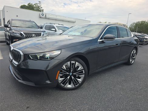 Used 2026 BMW 530i RWD image 27