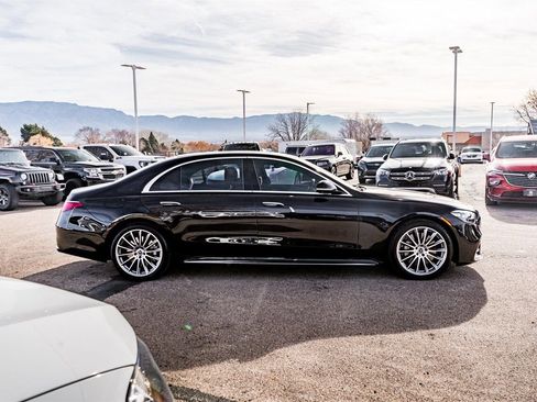 Used 2023 Mercedes-Benz S 580 4MATIC Sedan image 8