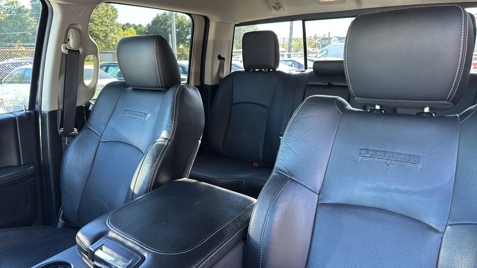 Used 2016 RAM 2500 Laramie AWD/4WD image 10