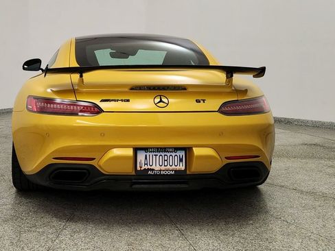 Used 2016 Mercedes-Benz AMG GT S w/ Exclusive Interior Package image 4