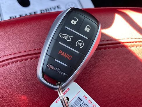Used 2018 Alfa Romeo Stelvio Ti Sport AWD/4WD image 26