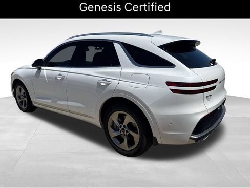Certified 2026 Genesis GV70 2.5T Advanced AWD/4WD image 3