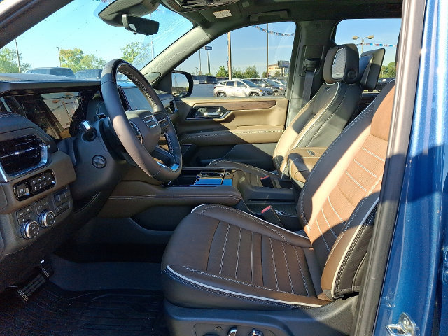 Used 2026 GMC Yukon XL Denali Ultimate AWD/4WD image 13