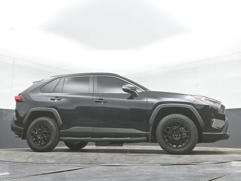 Used 2020 Toyota RAV4 XLE FWD image 46