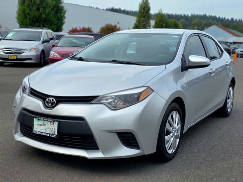 Used 2014 Toyota Corolla LE FWD image 5