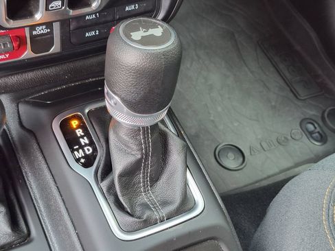 Used 2024 Jeep Wrangler Unlimited Sport AWD/4WD image 21
