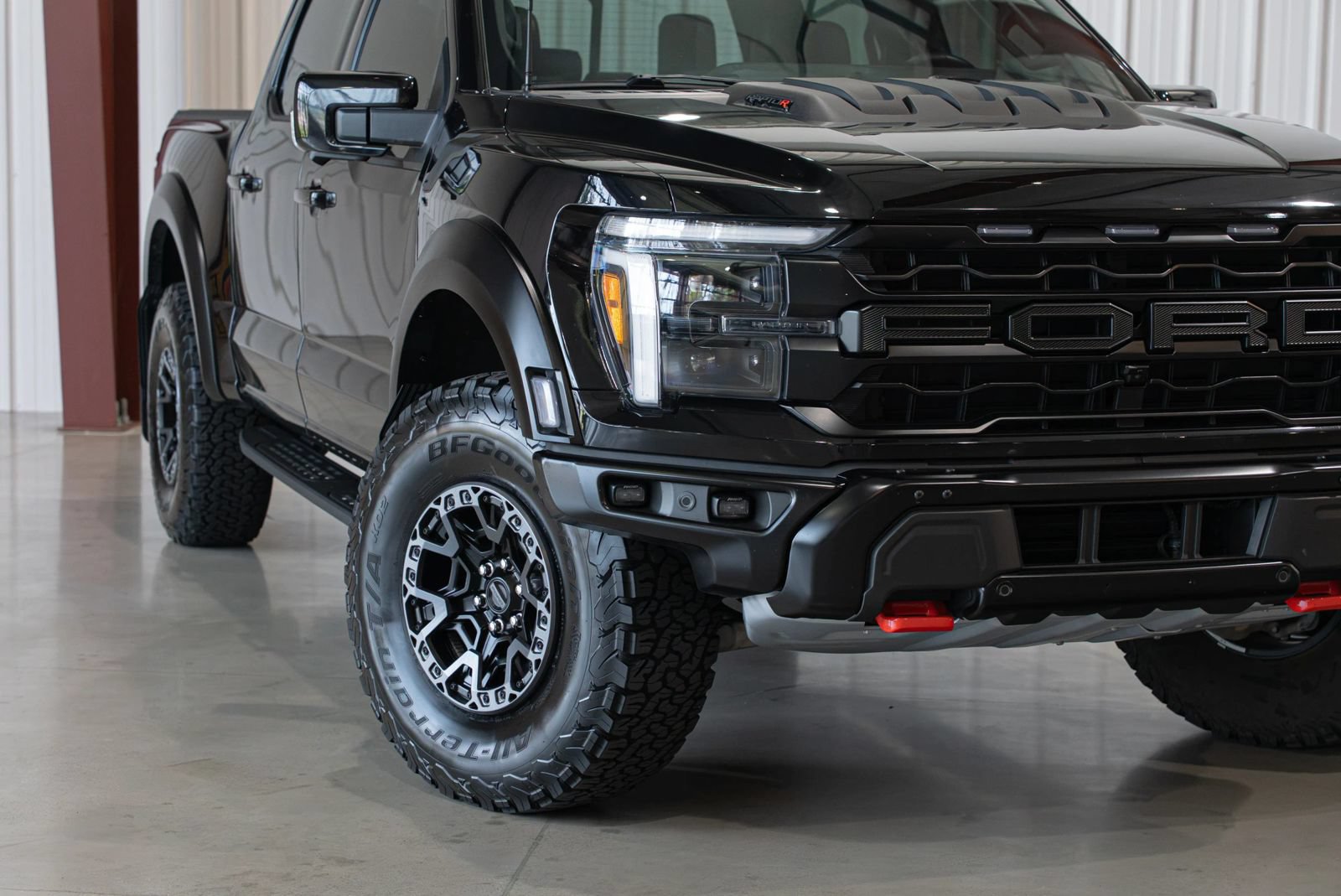 Used 2024 Ford F150 Raptor w/ Equipment Group 803A Raptor R AWD/4WD image 2