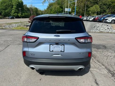 Used 2022 Ford Escape SE w/ Cold Weather Package AWD/4WD image 4