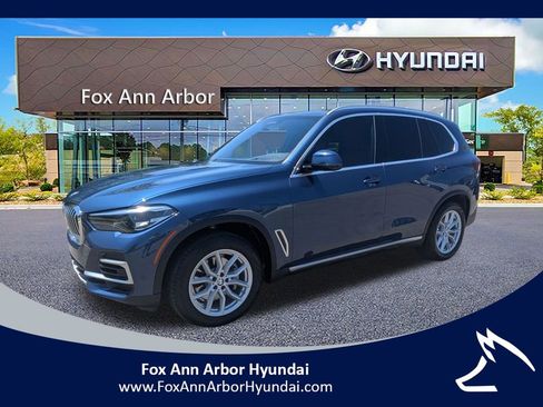 Used 2023 BMW X5 xDrive40i AWD/4WD image 1