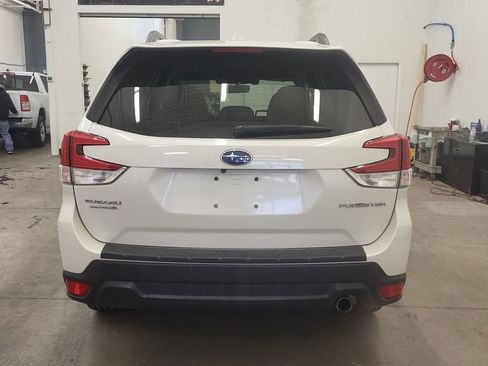 Used 2020 Subaru Forester Limited w/ Popular Package #3 image 5