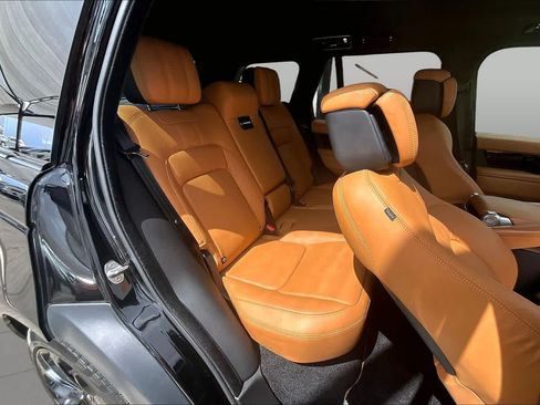 Used 2022 Land Rover Range Rover Autobiography AWD/4WD image 18