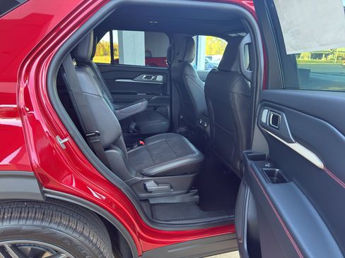 New 2026 Ford Explorer ST w/ Sun And Sound Package image 9