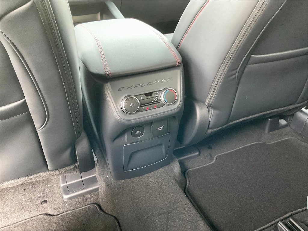 New 2027 Ford Explorer ST-Line w/ Premium Package AWD/4WD image 18