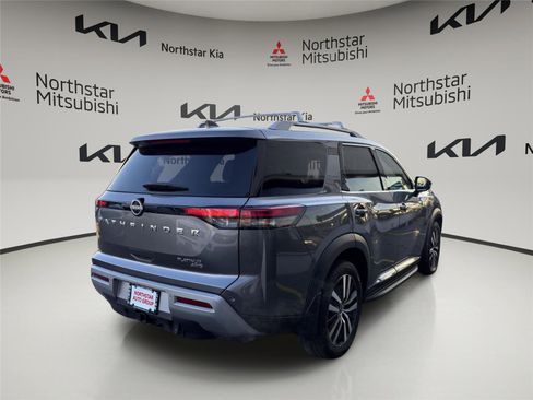 Used 2024 Nissan Pathfinder Platinum w/ Lighting Package (N93) image 4