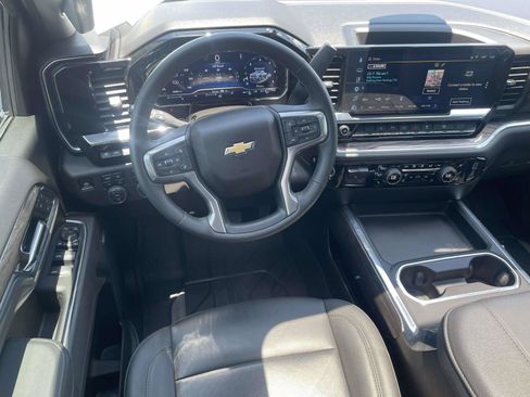 Certified 2025 Chevrolet Silverado 2500 LTZ w/ LTZ Premium Package AWD/4WD image 14