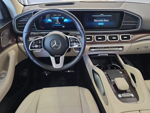 Certified 2022 Mercedes-Benz GLS 450 4MATIC image 19
