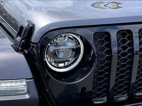 Used 2022 Jeep Gladiator Sport AWD/4WD image 26