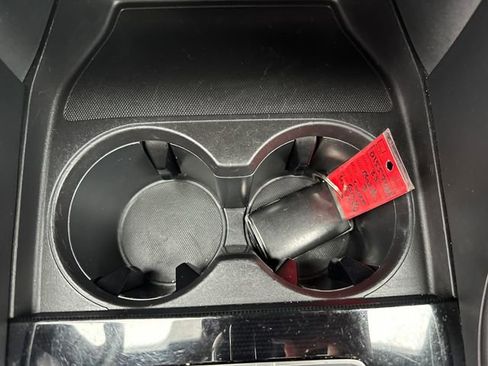 Used 2023 MAZDA MAZDA3 s image 34