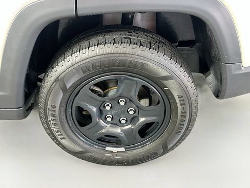 Used 2020 Jeep Compass Sport w/ Safety & Security Group AWD/4WD image 28