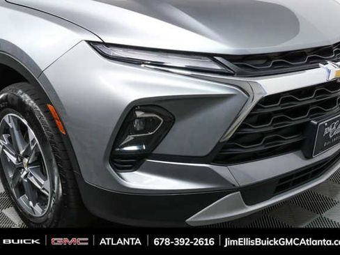 Used 2025 Chevrolet Blazer LT FWD image 34