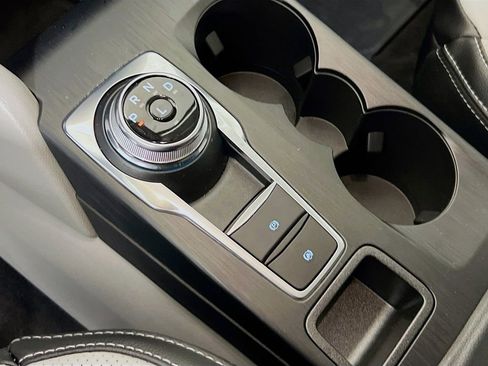 New 2025 Ford Escape SE w/ PHEV Premium Package image 10