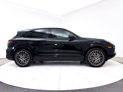 Used 2023 Porsche Cayenne Platinum Edition AWD/4WD image 43