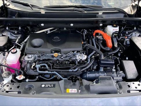 Certified 2025 Toyota RAV4 XLE AWD/4WD image 31